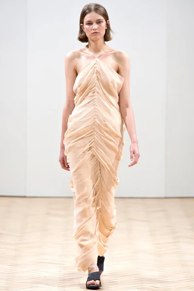 Look 27